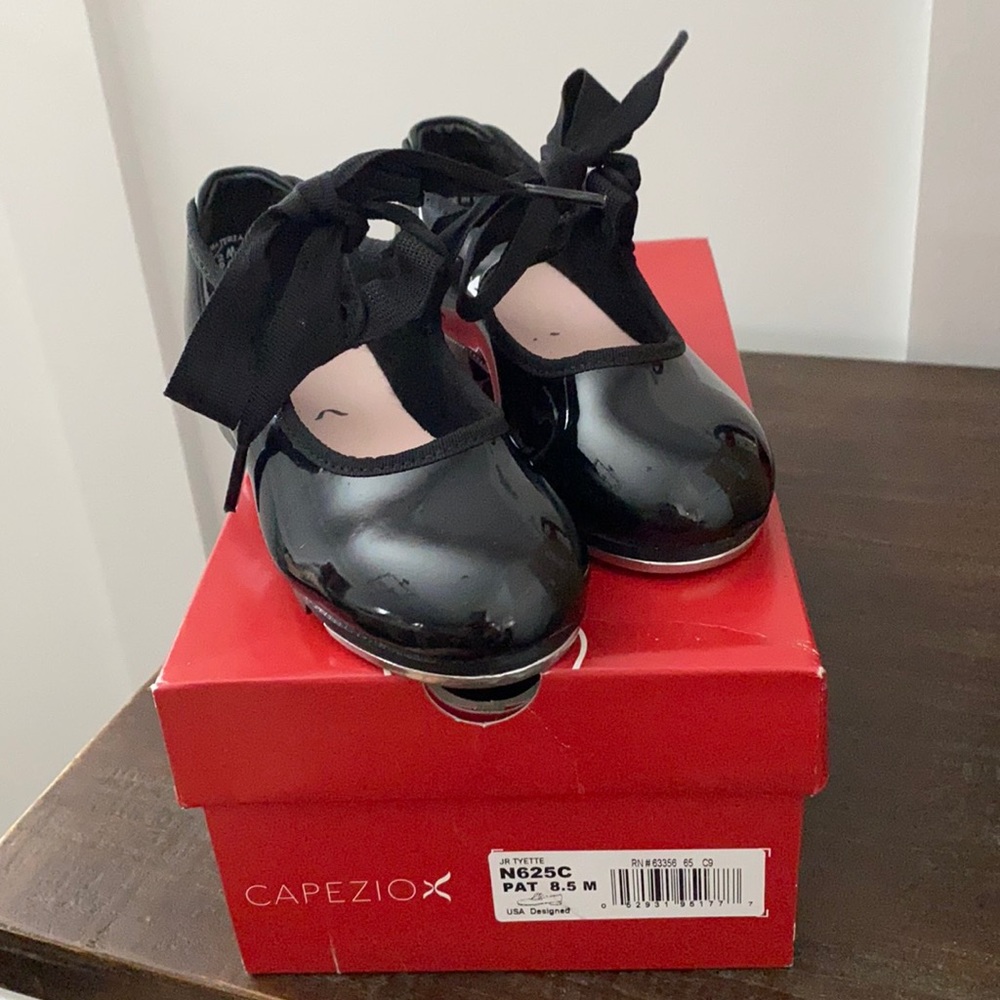 Capezio tap shoes. Size 8.5